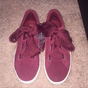 PUMA youth suede Sneakers